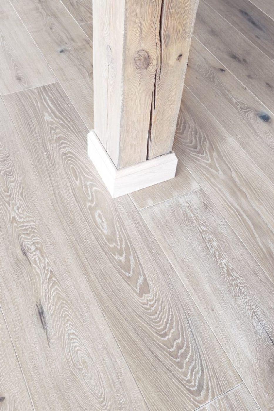 Heltre Lamellplank Wilbergs - Eik Midnight Sun 16x250x1400-2900mm